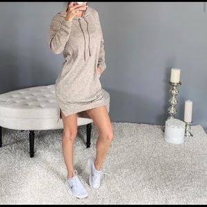 KAZ Long Hoodie in Almond XL Extra Large